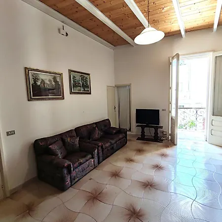 Almaré Nyaraló Porto Cesareo